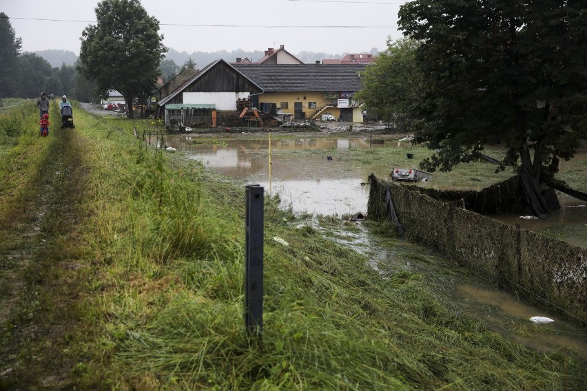 Powódź w Małopolsce. Poranny raport i nowe zdjęcia
