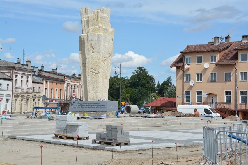 Rewitalizacja Sępólna zmierza ku końcowi, choć termin...