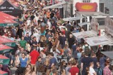 Poznań: Wielka Szama na Stadionie, czyli Festiwal Smaków Food Trucków 2020. Tłumy przy Bułgarskiej! Zobacz zdjęcia