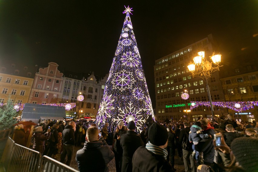Iluminacja świąteczna Wrocławia kosztuje ponad 2 mln złotych