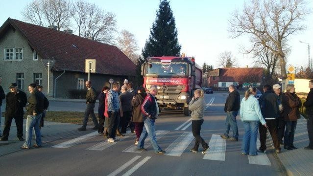 Blokada drogi w Postolinie