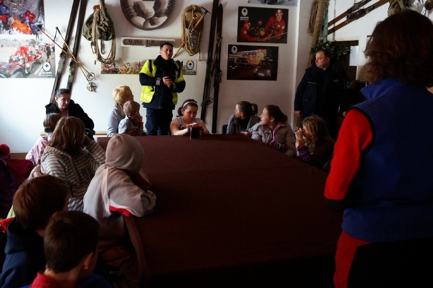Spotkanie z policjantami i ratownikami na stoku ORW Morsko