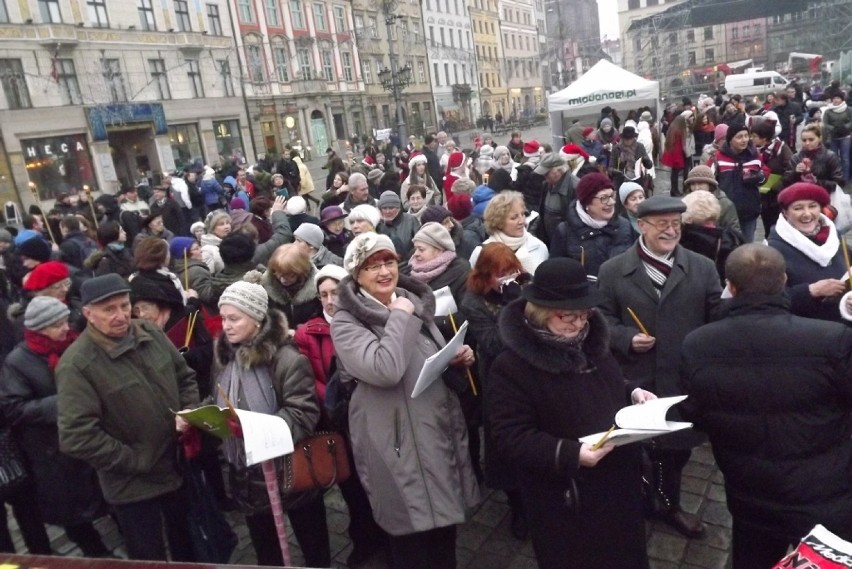 Wrocławianie zaśpiewali kolędy [ZDJĘCIA]