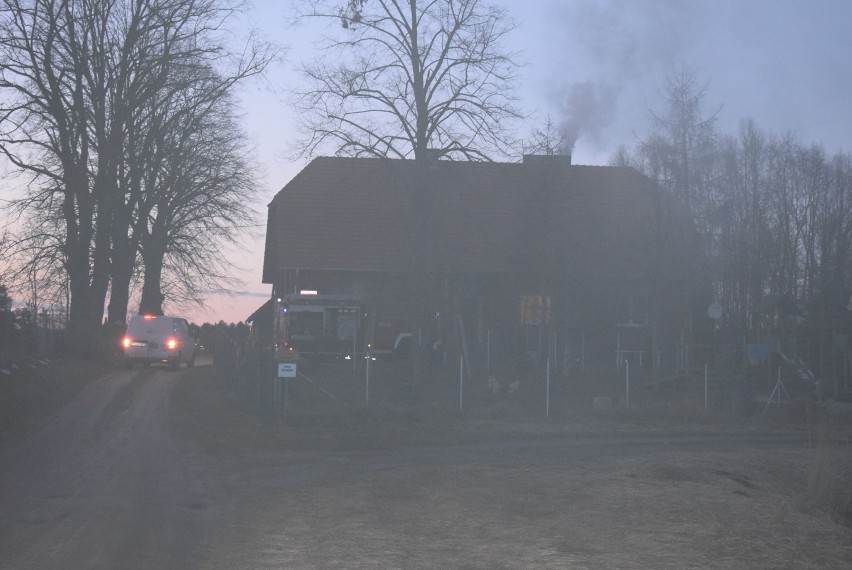 Gmina Gniezno. W Kalinie zapaliła się sadza w kominie [FOTO]