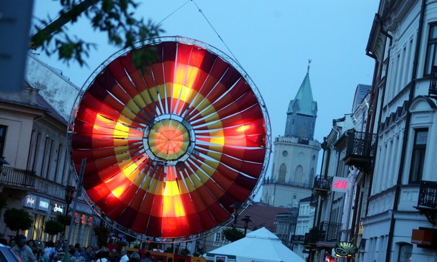 Noc Kultury 2013 w Lublinie

Dziesiątki tysięcy mieszkańców...