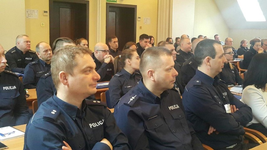 Dziś w Gronowie (gmina Łagów) odbyła się konferencja,...