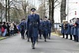 Śląska powiększyła swoje szeregi!  84 nowych policjantów złożyło ślubowanie w Katowicach, w tym 15 kobiet