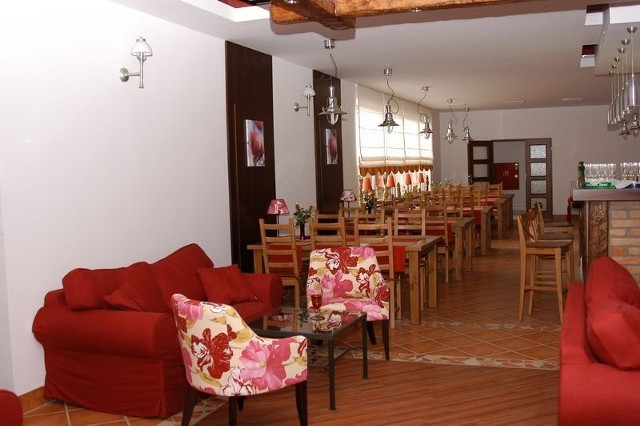 Restauracja w Hotelu Wrota Kaszub w Starej Kiszewie - wyślij sms o treści lokalgk.9 na numer 72355 (koszt 2.46 zł z VAT)