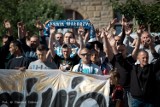 Protest kibiców Górnika pod ratuszem. Policja była gotowa do interwencji [FILM i ZDJĘCIA]