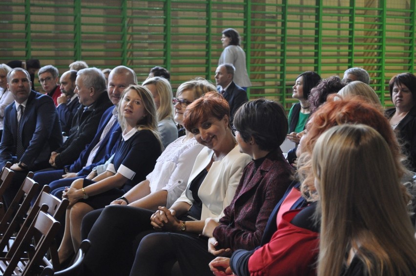 Dzień Nauczyciela: docenili pedagogów w dniu ich święta