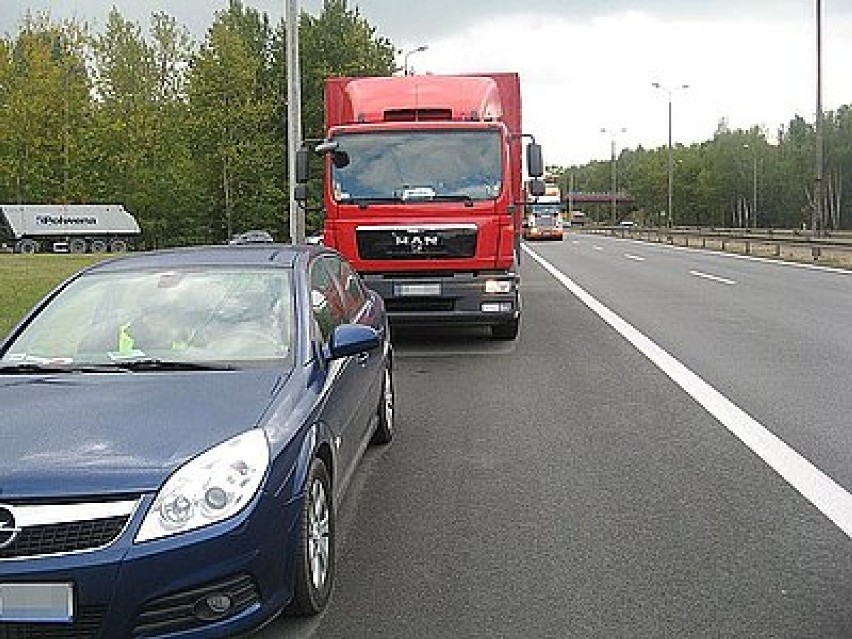 Policjanci coraz częściej kontrolują kierowców