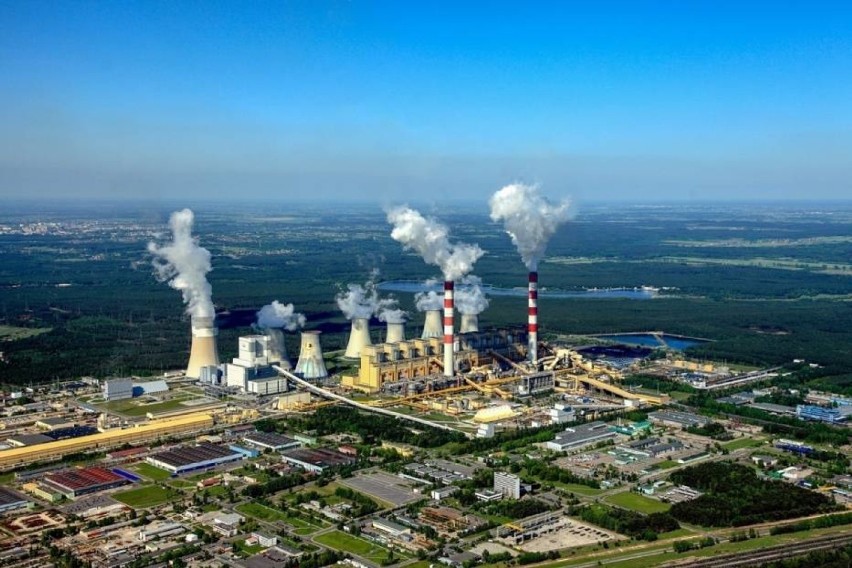 Potężna awaria w Elektrowni Bełchatów. Stanęło 10 z 11 bloków energetycznych, 17.05.2021