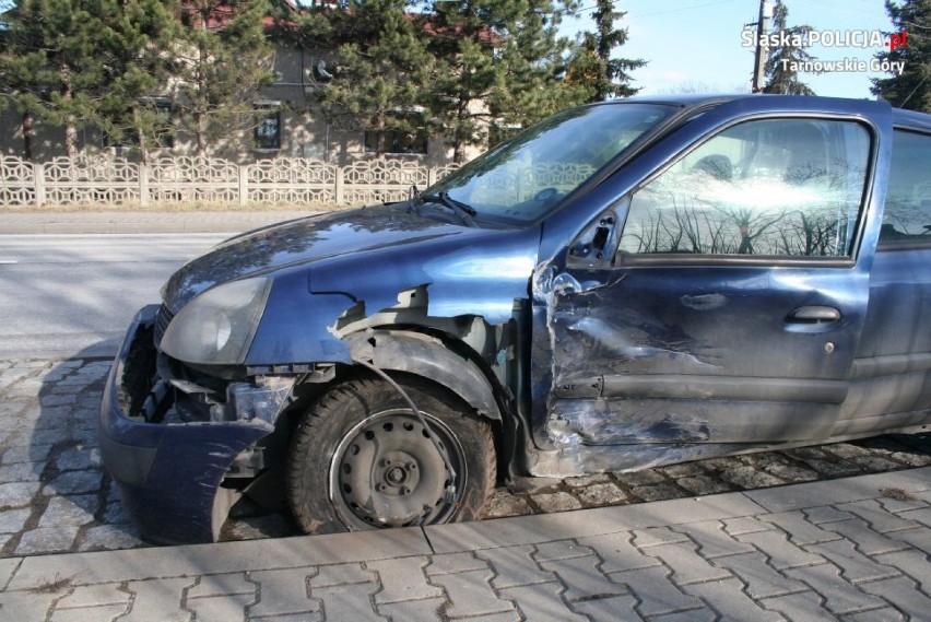 Tarnowskie Góry: wypadek na ul. Zagórskiej. Zderzyły się tam dwa samochody osobowe 