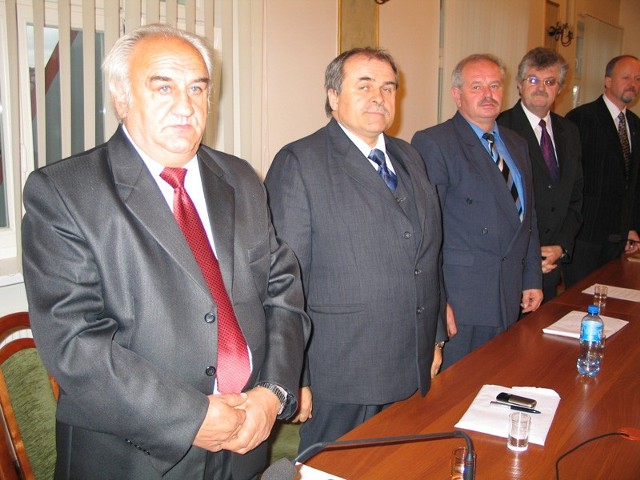 Radni rady miejskiej w Sycowie na ostatniej sesji piątej kadencji
