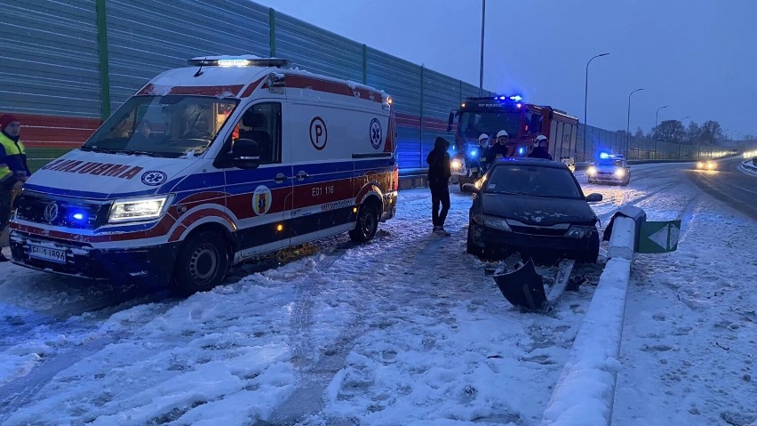 Wypadek i kolizja na S8 w Studziankach i Polichnie. Nad ranem ciężarówka zablokowała ruch na trasie - ZDJĘCIA