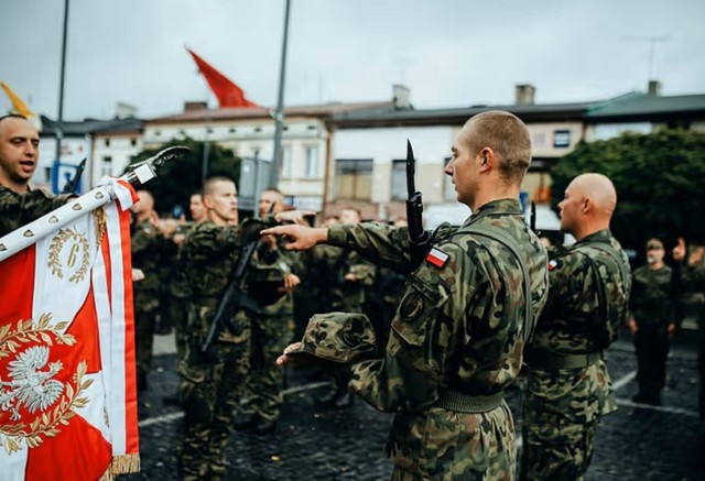 Przysięga wojskowa żołnierzy 9. Łódzkiej Brygady Obrony Terytorialnej w Łasku