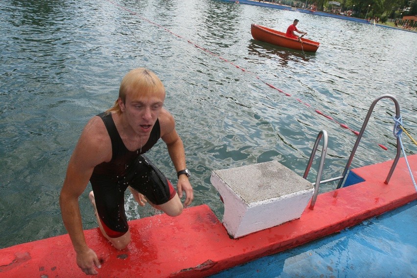 Na basenie w Rybniku trwają zmagania sportowe Ruda Extreme [FILM]