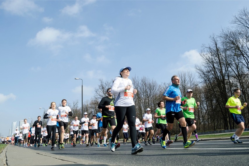 Utrudnienia w ruchu, Warszawa. Półmaraton przebiegnie przez...