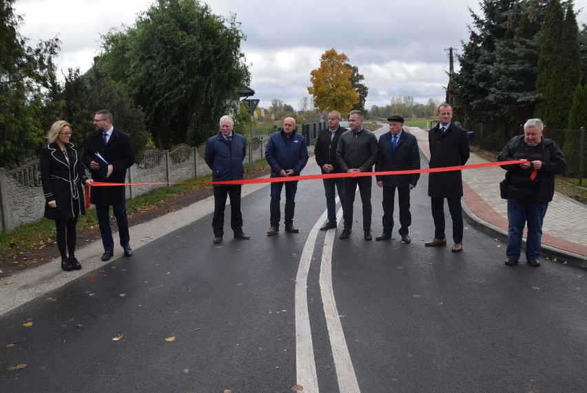 Gmina Mieleszyn. Droga z Karniszewa do Bojanic została oddana do użytku po gruntownym remoncie