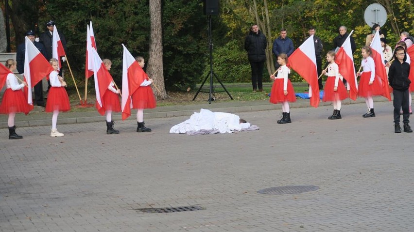 W Gołuchowie obchody 105. rocznicy odzyskania przez Polskę...