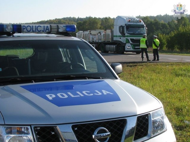 Policja kontrolowała ciężarówki