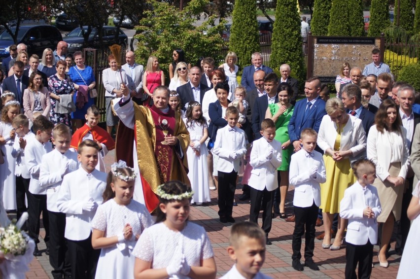 Pierwsza Komunia Św. 2019 w Radomsku. Uroczystość w parafii...