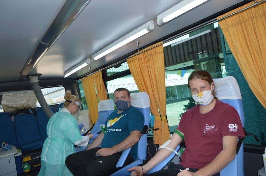 W Pabianicach oddali krew dla pracowników służby zdrowia ZDJĘCIA