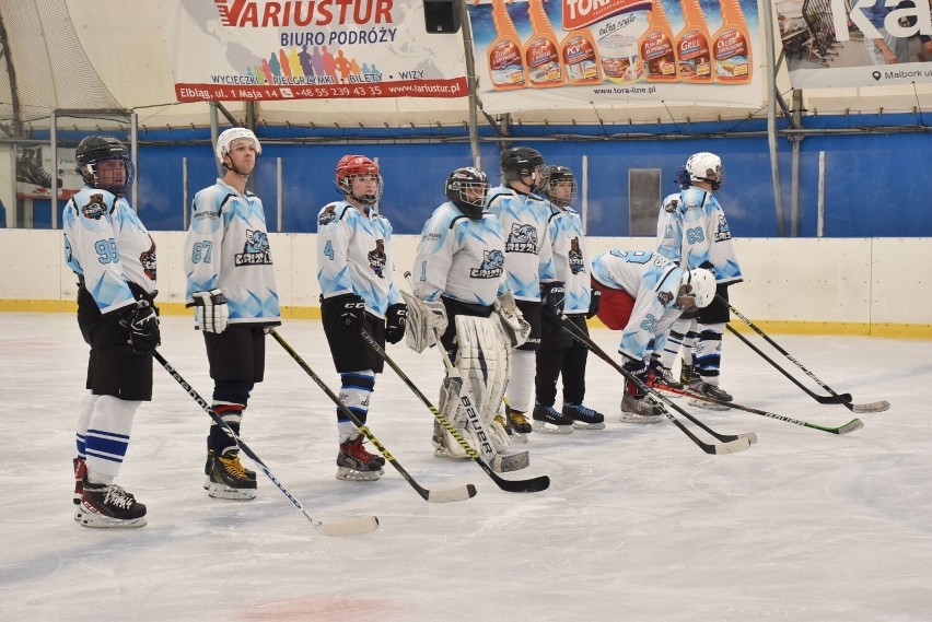 Regionalna Liga Hokeja w Malborku. W amatorskich rozgrywkach występują też drużyny z Gdańska, Sopotu i Tczewa