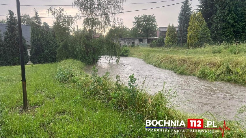 Skutki wichury i ulewnego deszczu z gradem w powiecie...