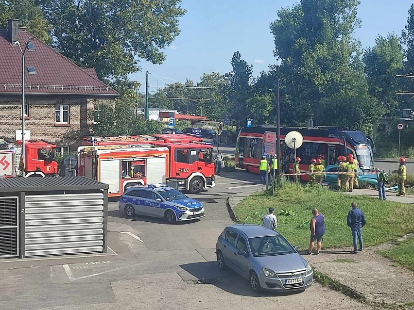 Zderzenie tramwaju z lanosem na przejeździe w Chorzowie
