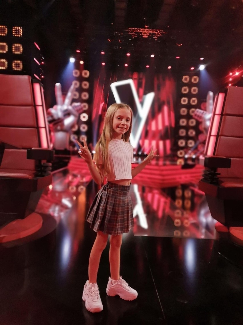 Lubelskie. Lena Tylus z powiatu janowskiego wystąpi w programie „The Voice Kids Poland”. Czy jej wykonanie spodoba się jurorom?