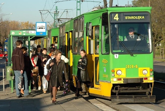 Tramwaje linii nr 4 będą poza szczytem komunikacyjnym jeździły co 24 minut