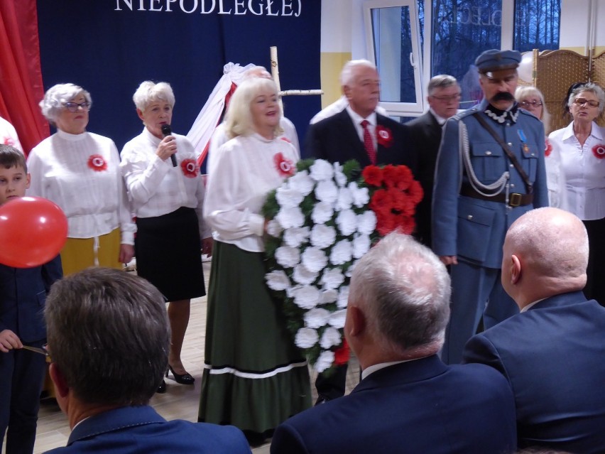 W Smolanach odbyły się uroczystości związane z setną rocznicą odzyskania niepodległości [ZDJECIA]