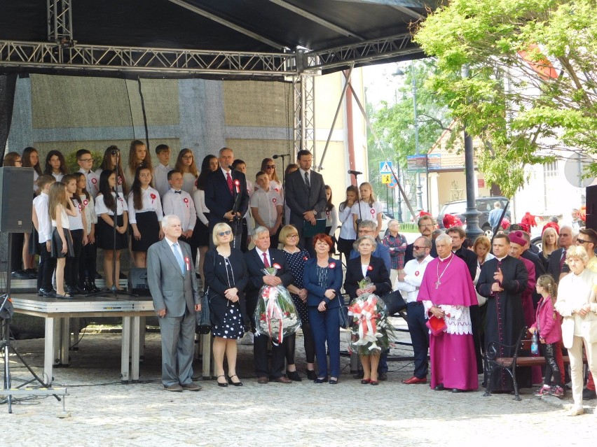 W Wałbrzychu uroczyście obchodzono 227. rocznicę uchwalenia Konstytucji 3 Maja