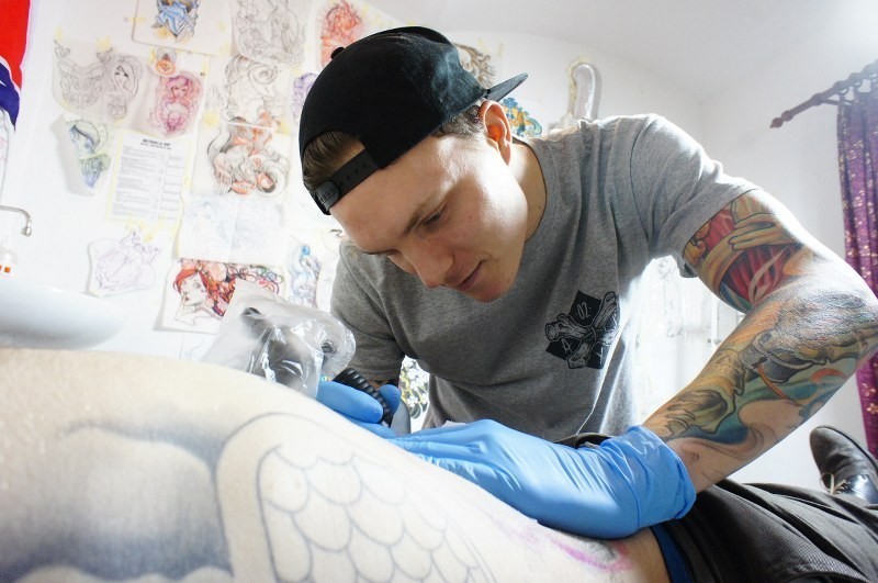 Poznań: W studiu tatuażu [ZDJĘCIA]