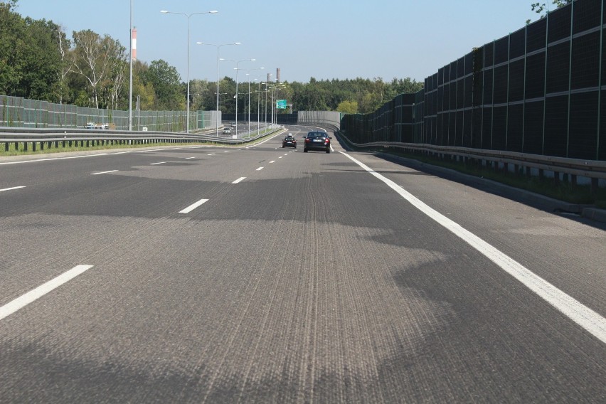 Poprzednie frezowanie na DTŚ w Gliwicach Skanska wykonała we...