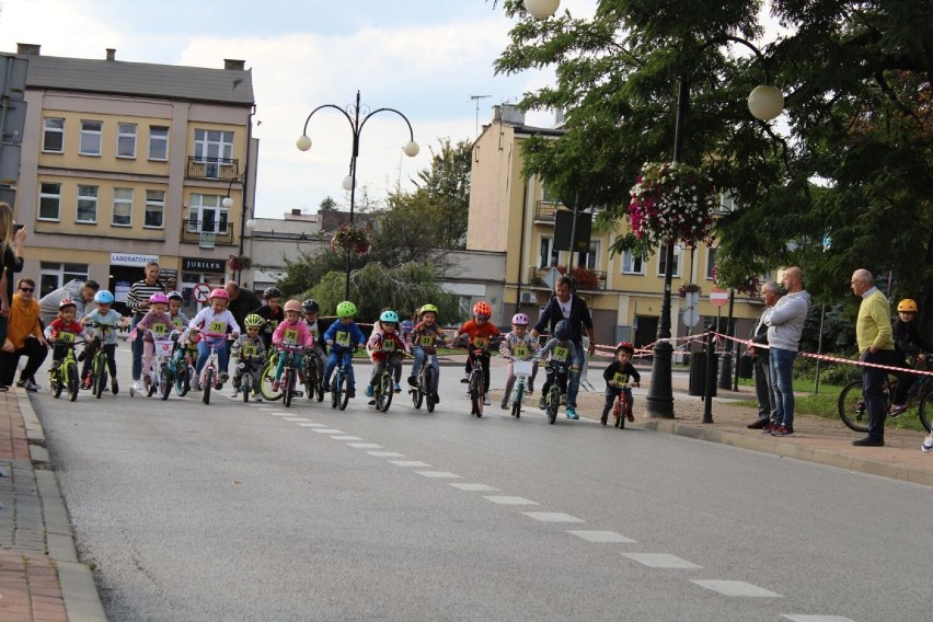 Wyścig kolarski przedszkolaków w Wieluniu ZDJĘCIA