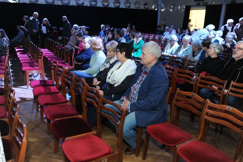 Muzyczna wersja ,,Dnia Świra'' w leszczyńskim MOK