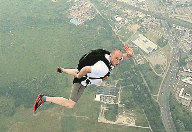Ciekawym wydarzeniem 5. edycji Szczecińskiego Pikniku Lotniczego będzie konkurs spadochroniarzy w precyzyjnym lądowaniu