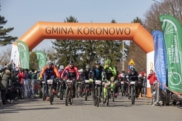 Setki uczestników wzięło udział w piątej edycji Koronowo MTB Maraton czyli wyścigu kolarzy górskich. 

Aby zobaczyć zdjęcia z zawodów przesuń gestem lub strzałką w prawo>>>