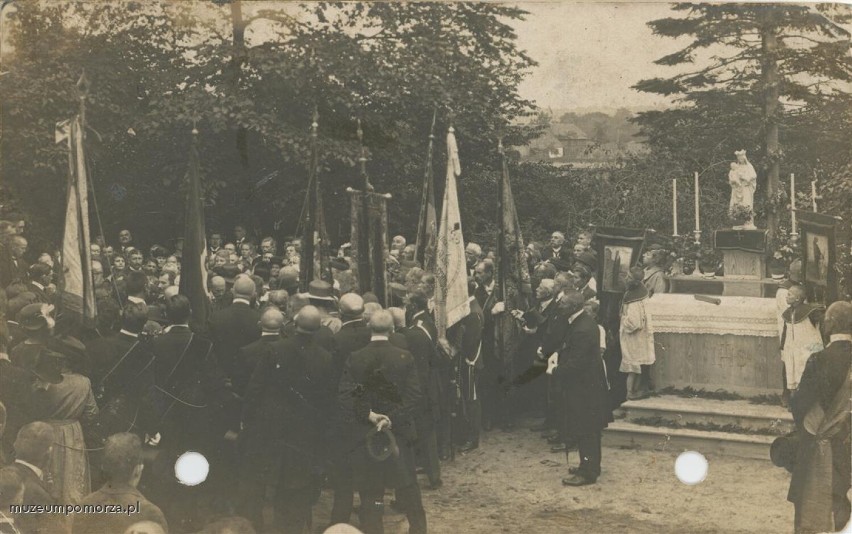 Pruszcz Gdański, uroczystość na cmentarzu (1928 r.)