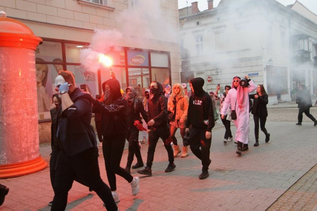 Żakinada uczniów Technikum Mundurowego w Chełmnie i KLO w Chełmnie