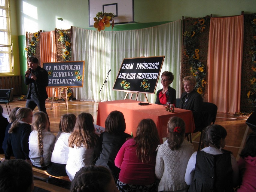 Pisarz Łukasz Dębski był gościem w Szkole Podstawowej nr 7 w Gliwicach