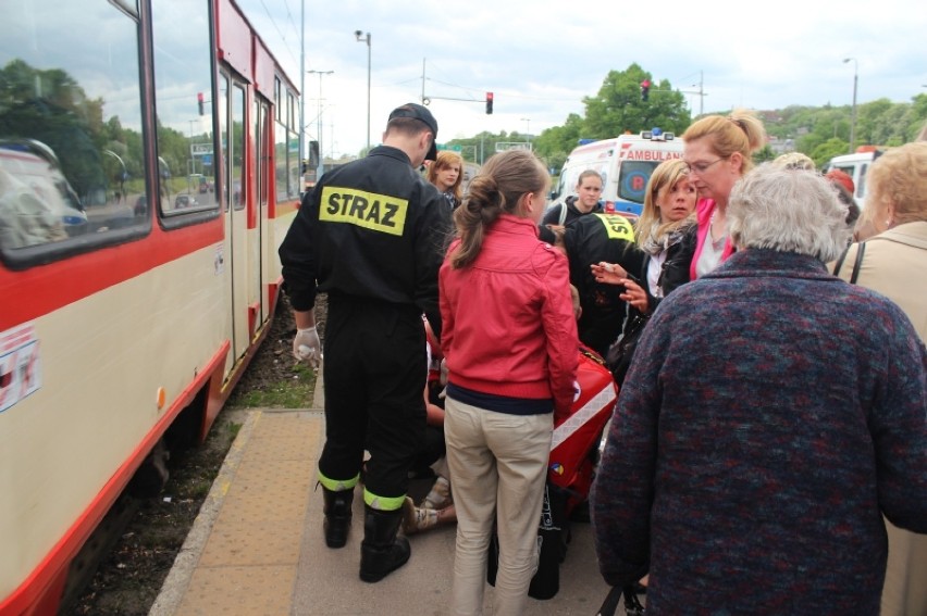 Pierwsza pomoc udzielana przez strażaków z JRG Gdańsk