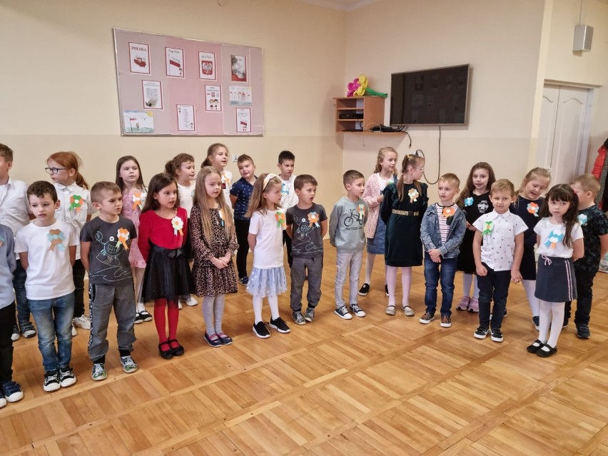 Pasowanie na "świetliczaka" w Szkole Podstawowej numer 2 w Staszowie (ZDJĘCIA)