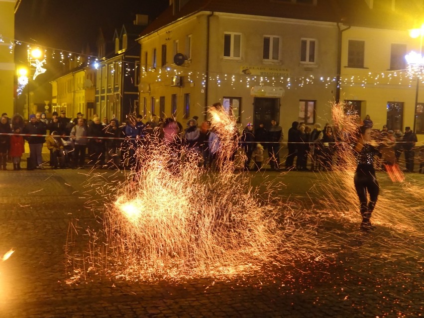 Tak Łęczyca witała Nowy Rok! Sylwester 2019 na Placu Kościuszki [ZDJĘCIA]