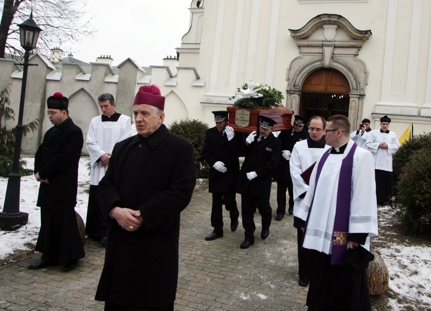 17.02.2011 Pierwszy dzień uroczystości pogrzebowych abpa...
