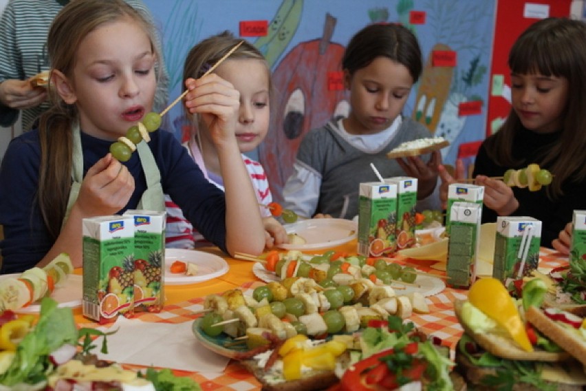 8 listopada, w Dniu Zdrowego Śniadania, w tysiącach szkół...