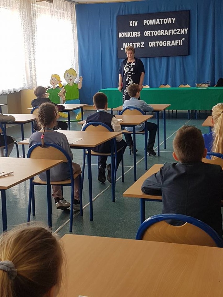 XIV Powiatowy Konkurs Mistrz Ortografii zorganizowała Szkoła Podstawowa nr 10 w Tomaszowie Maz. [ZDJĘCIA, WYNIKI]