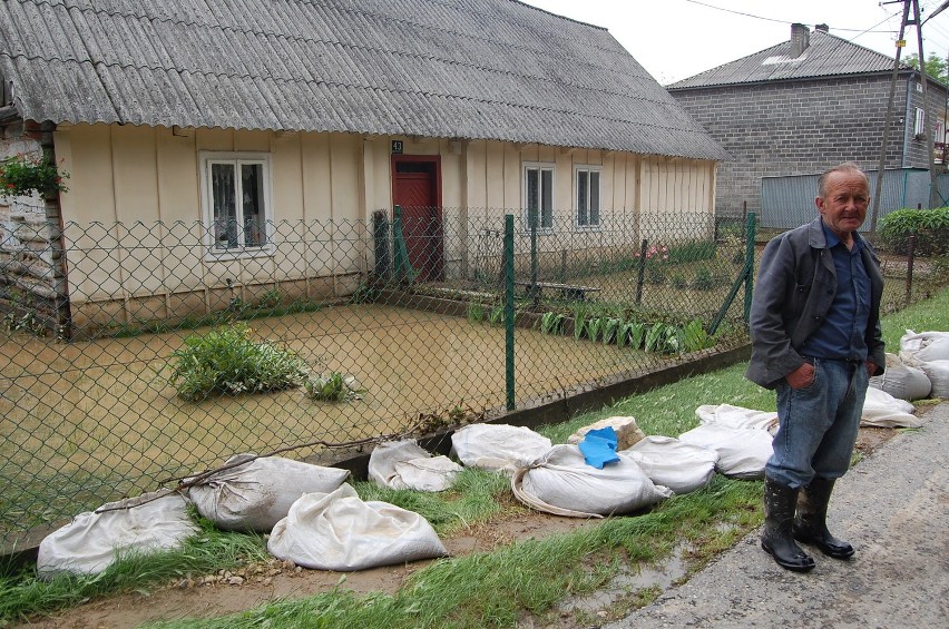 Powódź w gminie Trzyciąż. Najgorzej jest w Małyszycach, Porąbce, Suchej i Glanowie